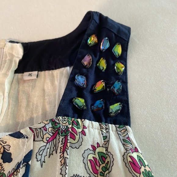MULTICOLOR FANTASY PATTERN DRESS WITH RHINE STONES!! - Picture 4 of 4
